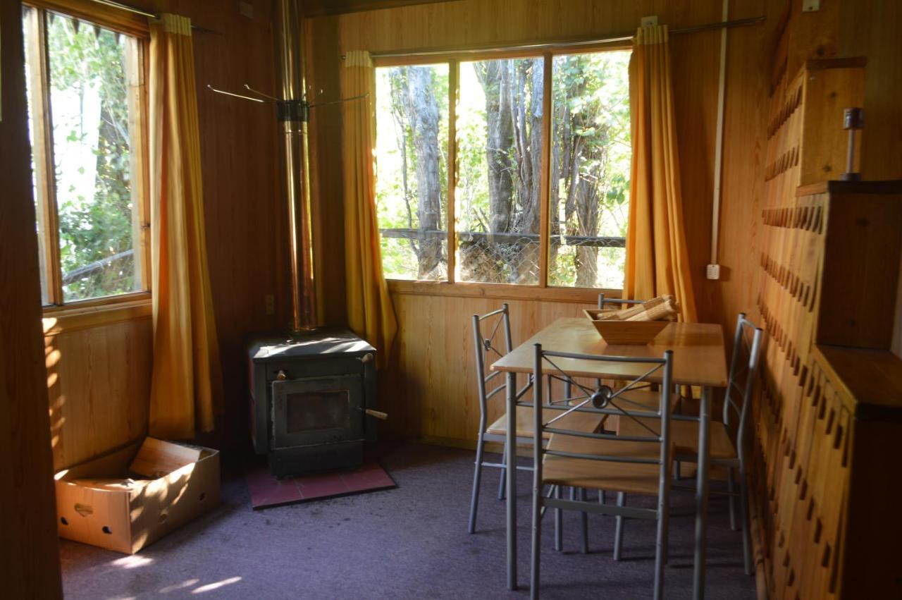 Hostal Y Cabanas Vientos Del Sur Puerto Ingeniero Ibanez Εξωτερικό φωτογραφία